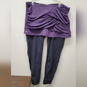 Athleta xl leggings with built in skirt.
